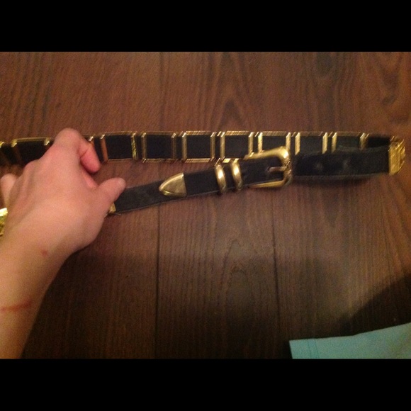 Gold belt - Picture 3 of 4